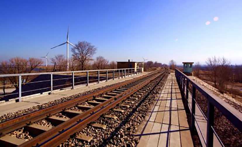 高鐵建設(shè)領(lǐng)域，加大對(duì)機(jī)制砂的需求