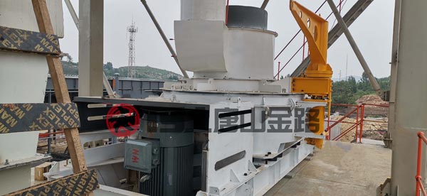 錘破、對輥破、立軸沖擊破三種制砂設(shè)備優(yōu)劣對比